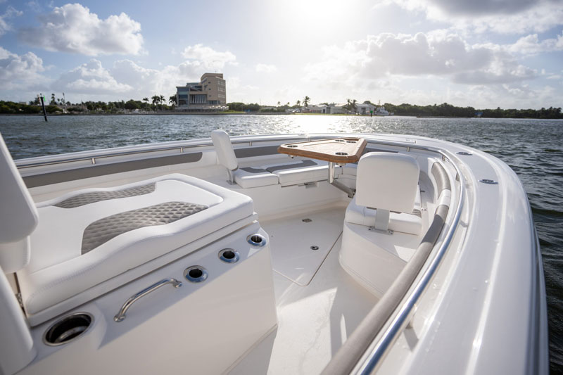 bow of the caymas 291 center console fishing boat