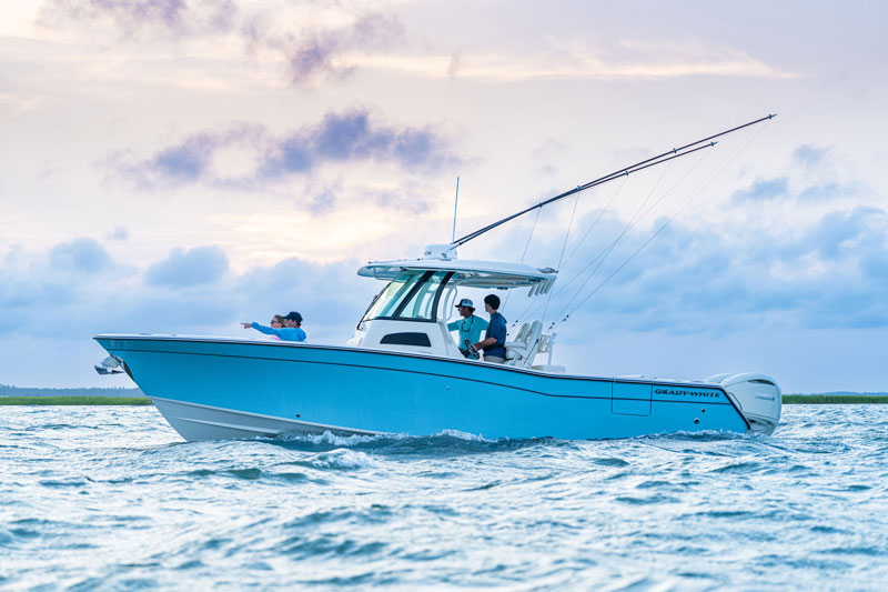 grady white canyon 306 center console fishing boat