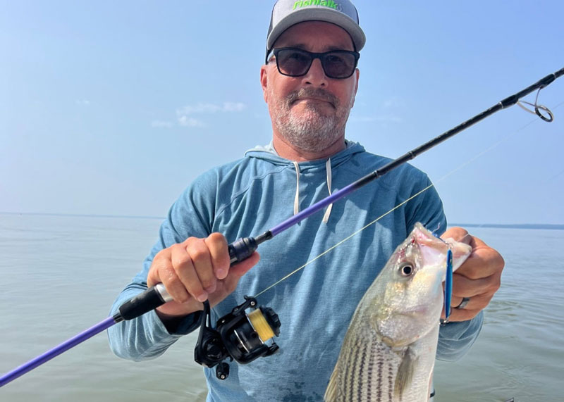 handing slow pitch fishing rod