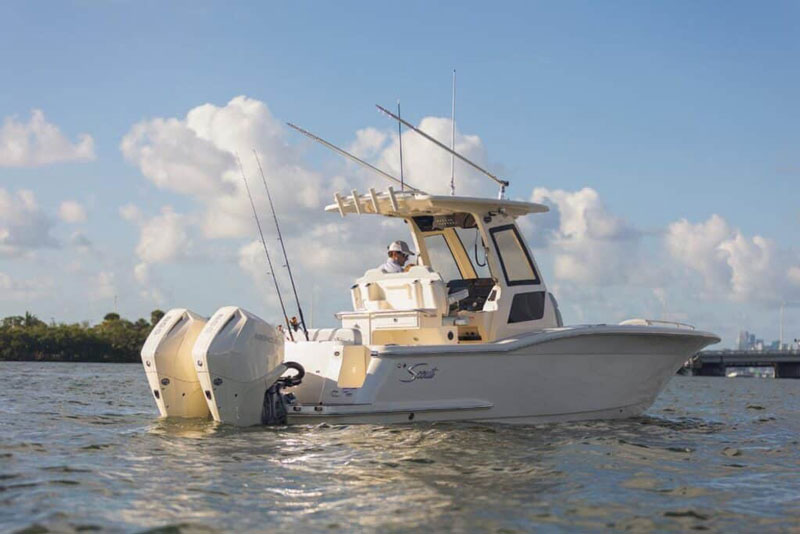 scout 260 lxf at anchor
